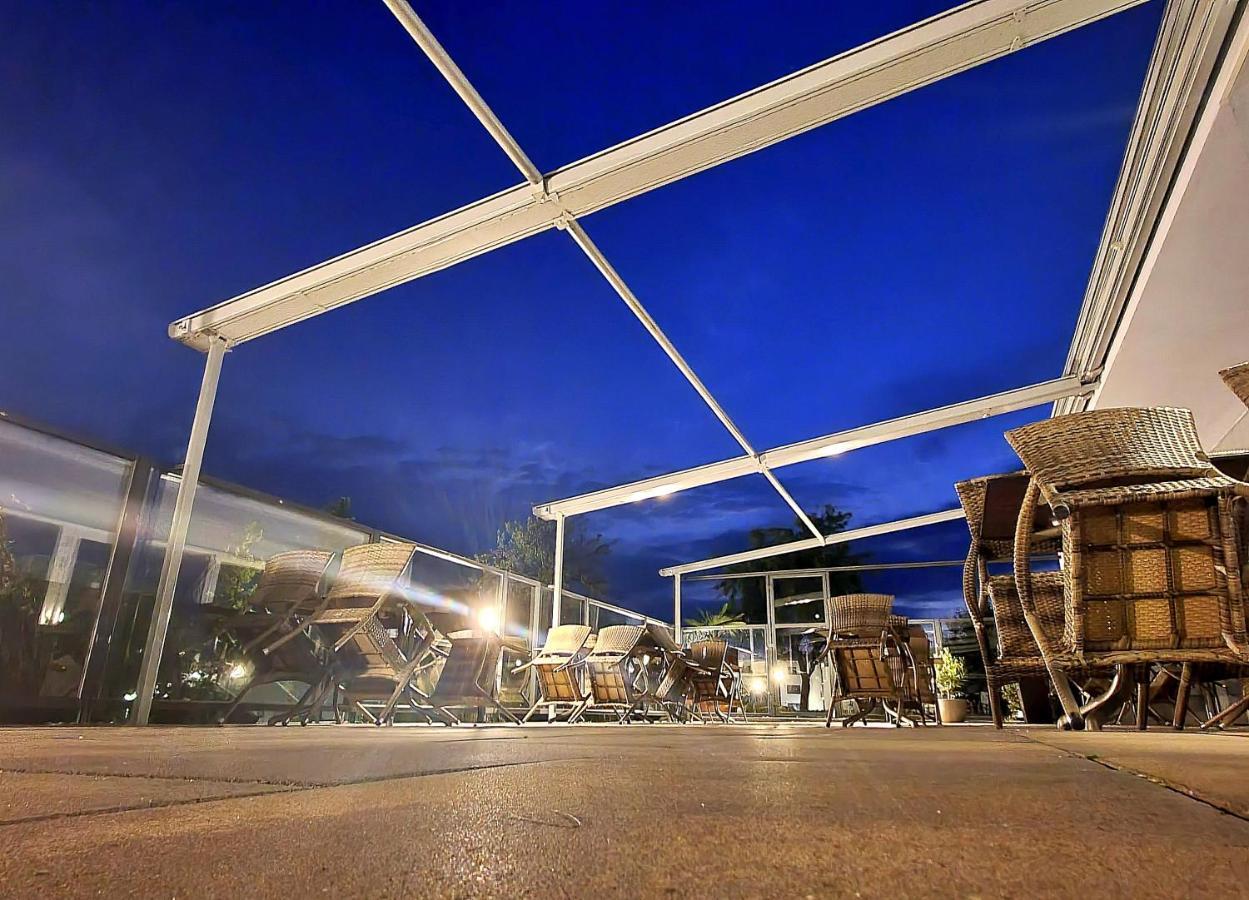 Haus Vier Hotel โกรสเรสเชน ภายนอก รูปภาพ