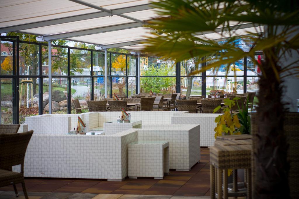 Haus Vier Hotel โกรสเรสเชน ภายนอก รูปภาพ
